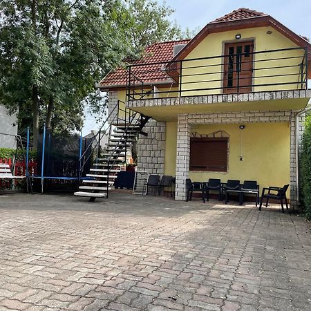 Edu Apartman Hajdúszoboszló Εξωτερικό φωτογραφία
