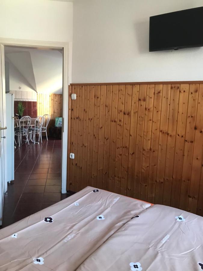 Edu Apartman Hajdúszoboszló Εξωτερικό φωτογραφία